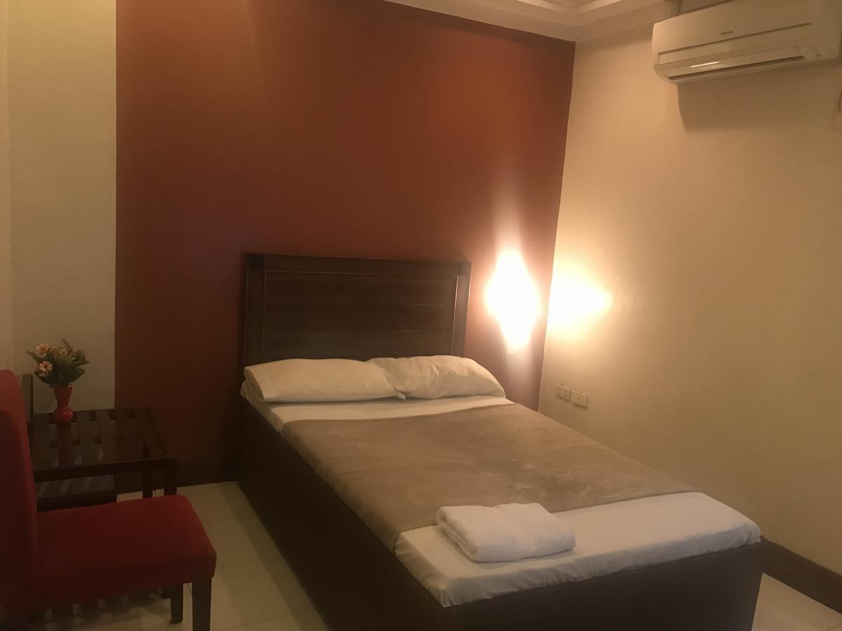 Iligan 舒适宾馆酒店 外观 照片